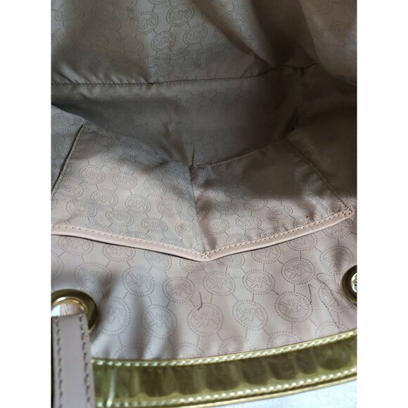 MICHAEL MICHAEL KORS GOLD EMBOSSED DESIGNER MIRROR AS IS TOTE1254795 - Picture 7 of 12